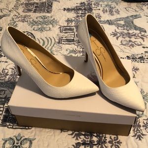 Jessica Simpson size 7.5